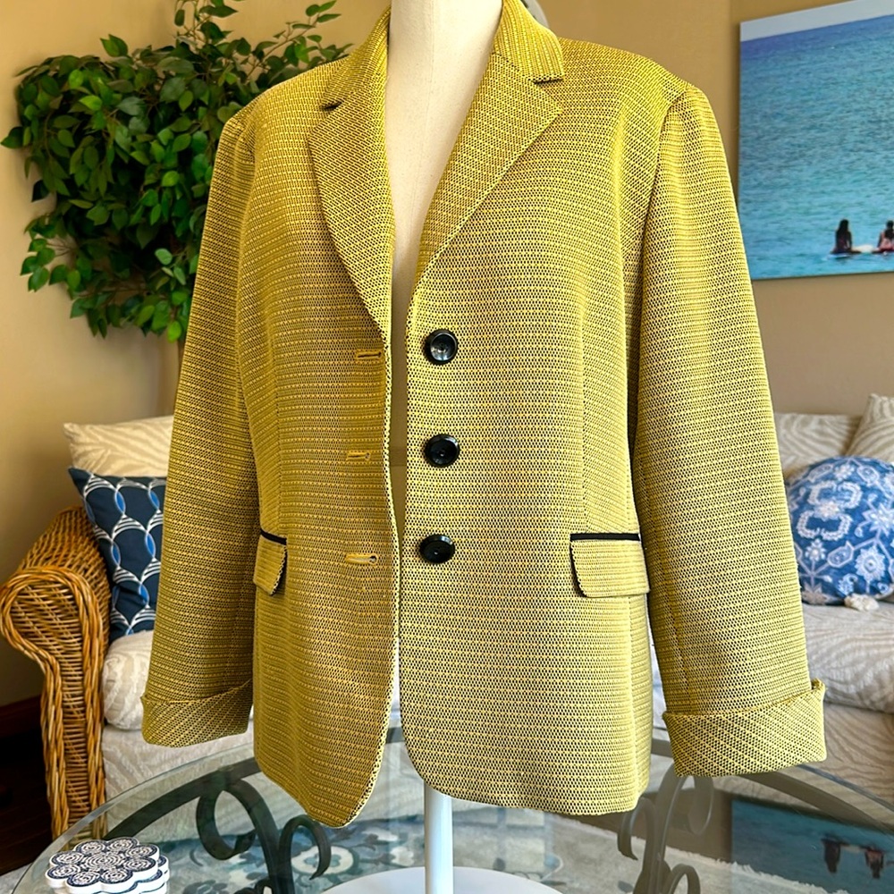 Item # 156 Tweed Blazer
